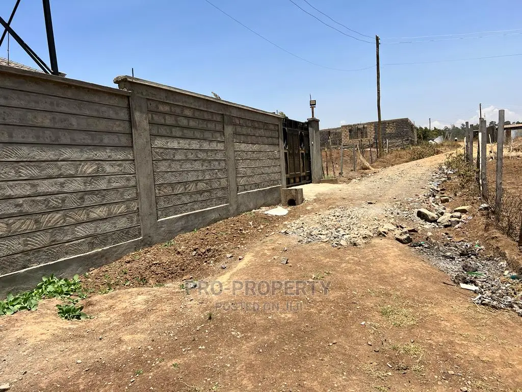Kikuyu, Kamangu: Spacious 100 x 100ft Fenced Plot for Sale in Karai