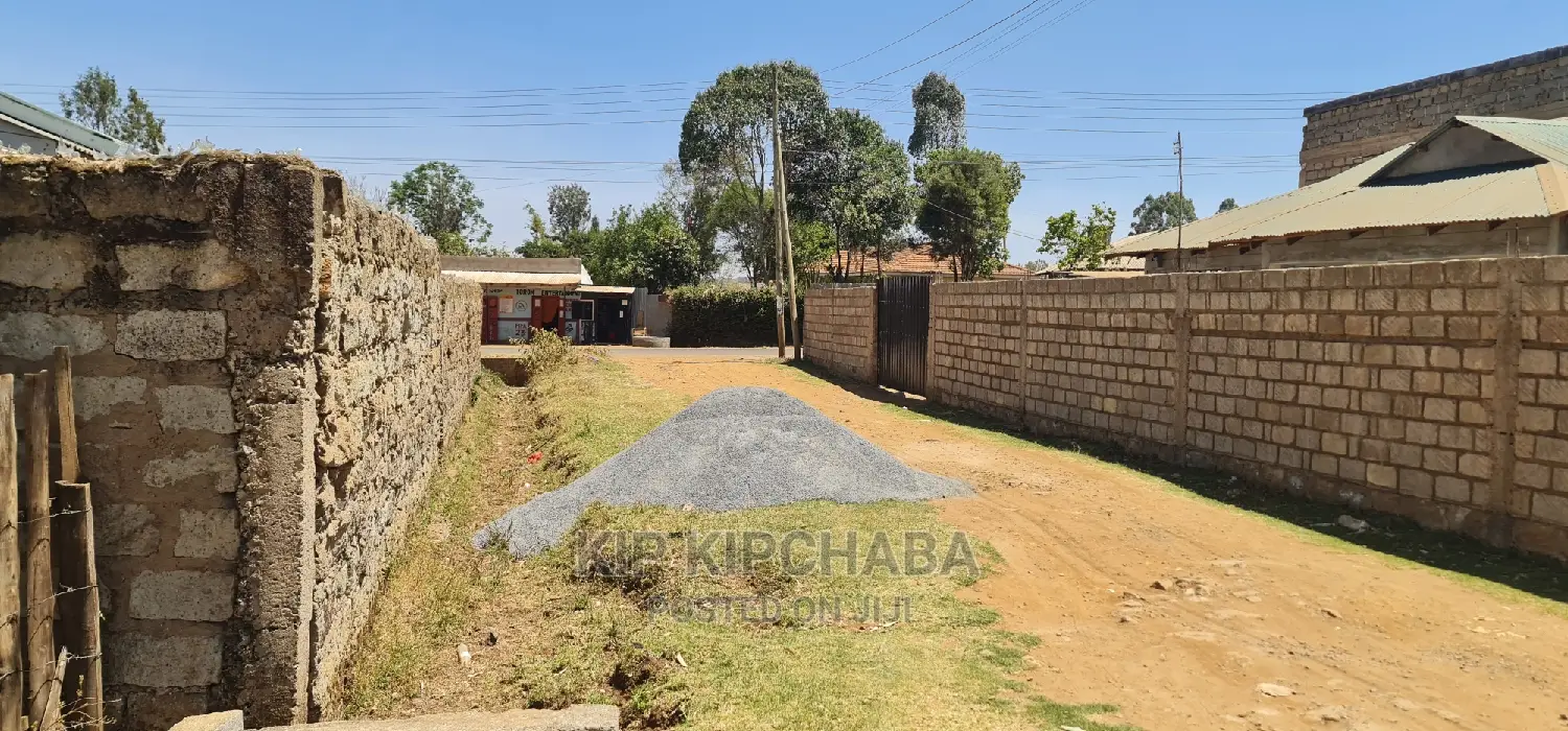 Buy Now: Prime 1/4 Plot in Eldoret Annex Shopping Centre in Racecourse
