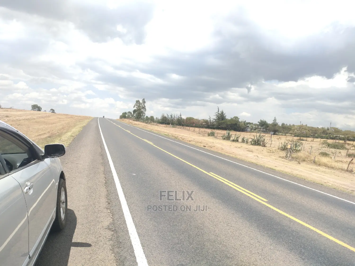 7 Acres Chaka/ Narumoru Main Tarmac in Kieni