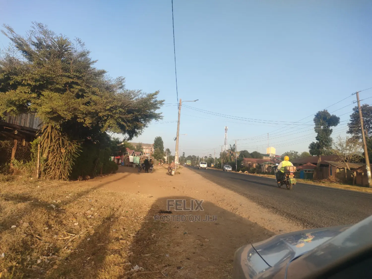 Karatina/Jambo Touching Main Tarmac 50/100 in Karatina Town