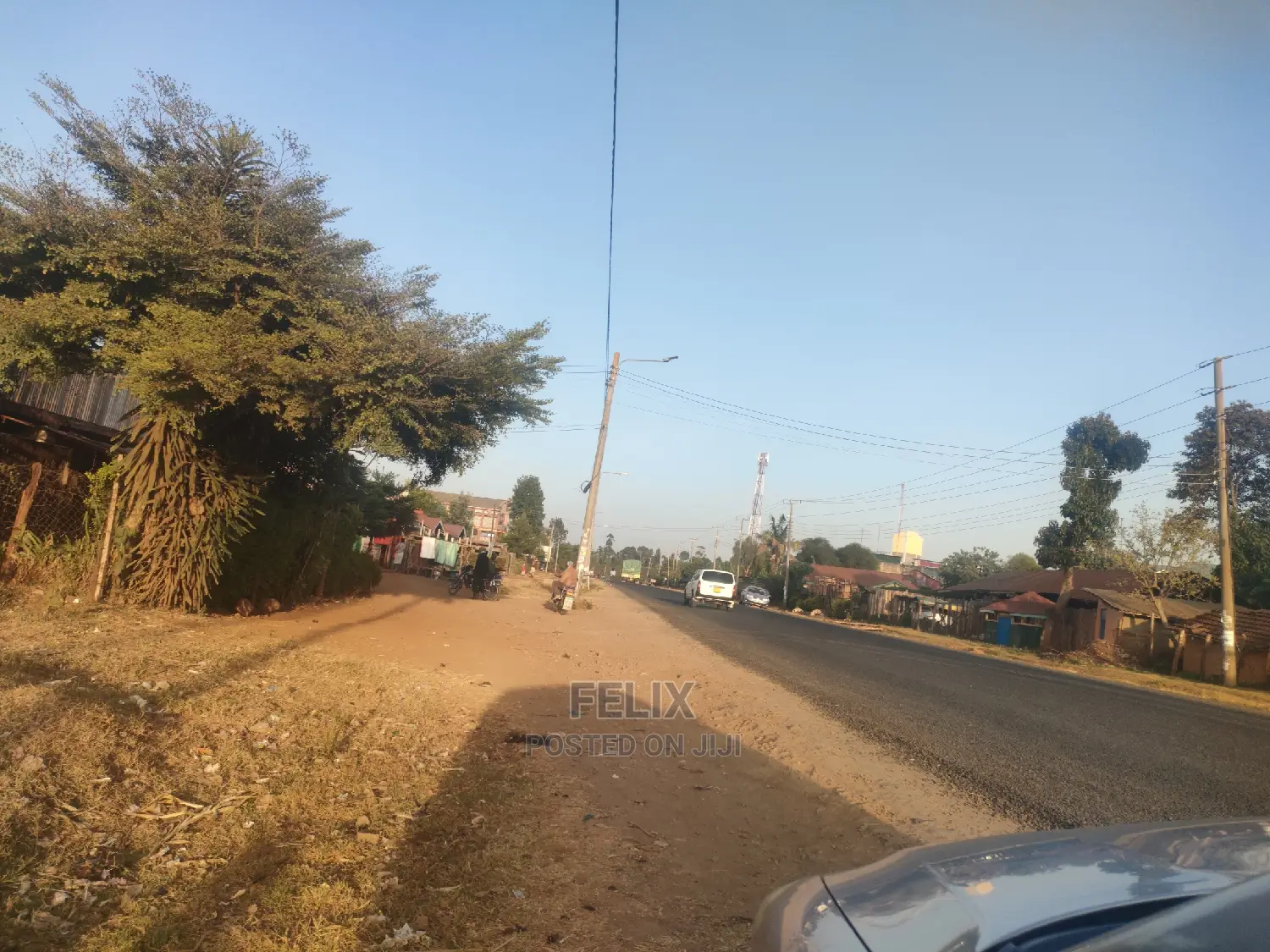 Karatina/Jambo Touching Main Tarmac 50/100 in Karatina Town