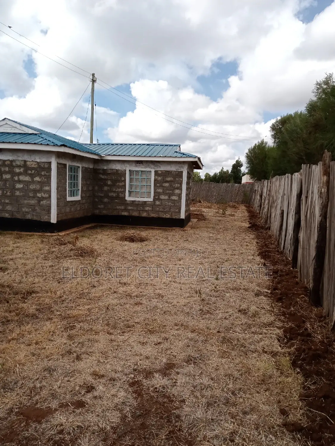 Title: Title: 2-Bedroom House with Title: Ideal Home for You in Soy