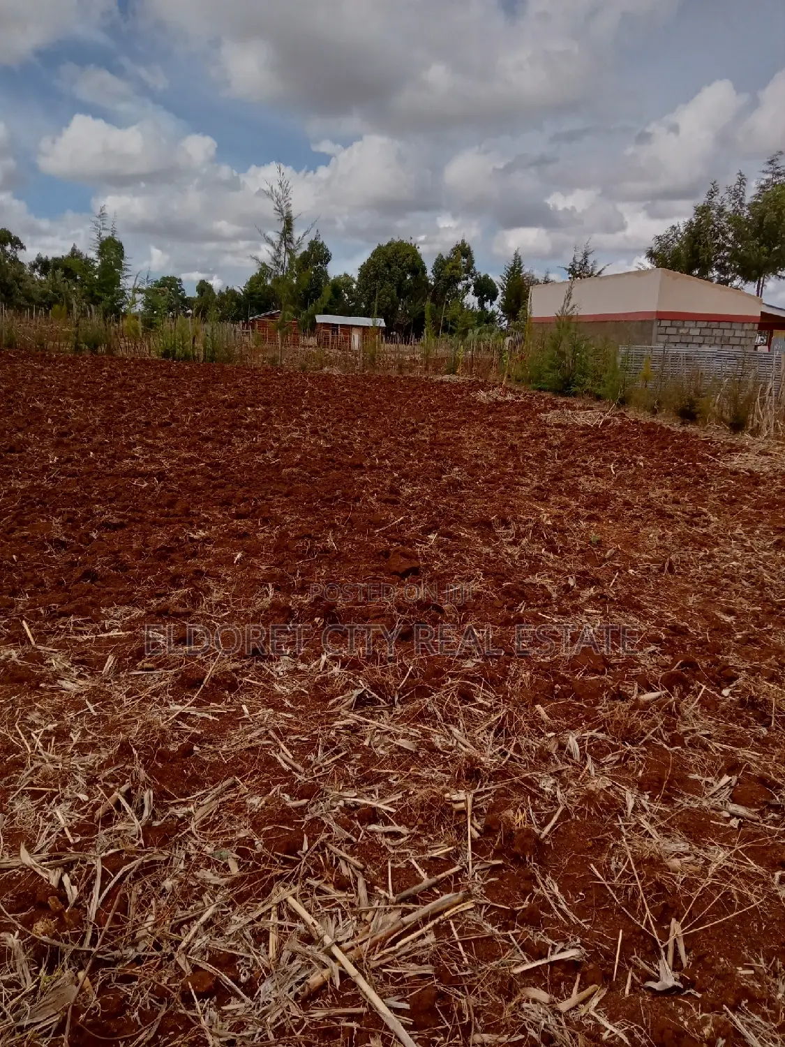 Title: Title: 2-Bedroom House with Title: Ideal Home for You in Soy