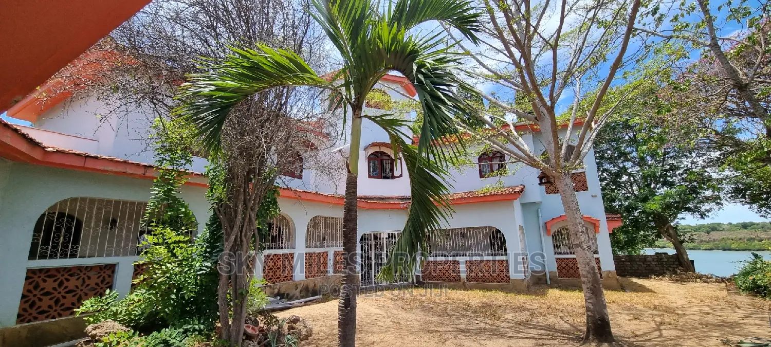 Spacious 7-Bedroom Maisonette in Mtwapa - Aloo Drive for Sale in Mtwapa