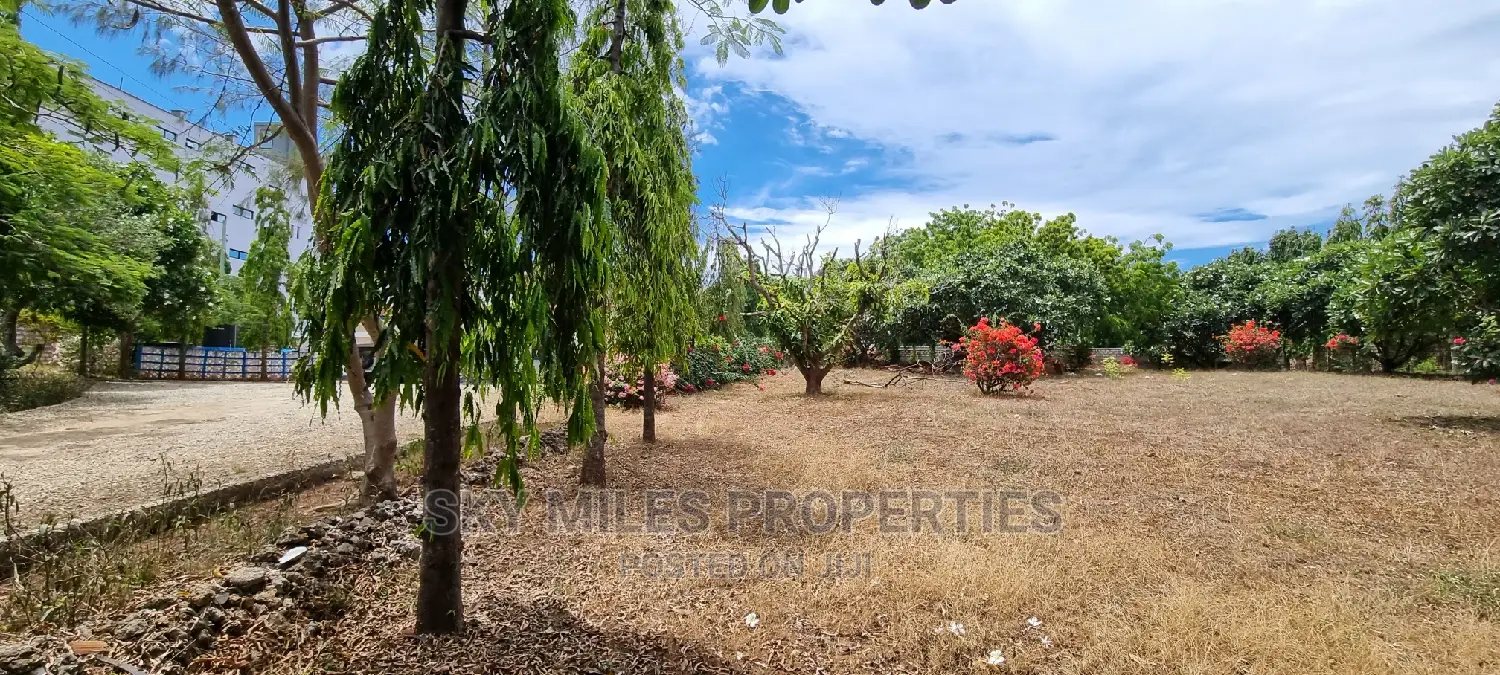 Commercial Land for Sale: Nyali Links Road - Kenya in Nyali