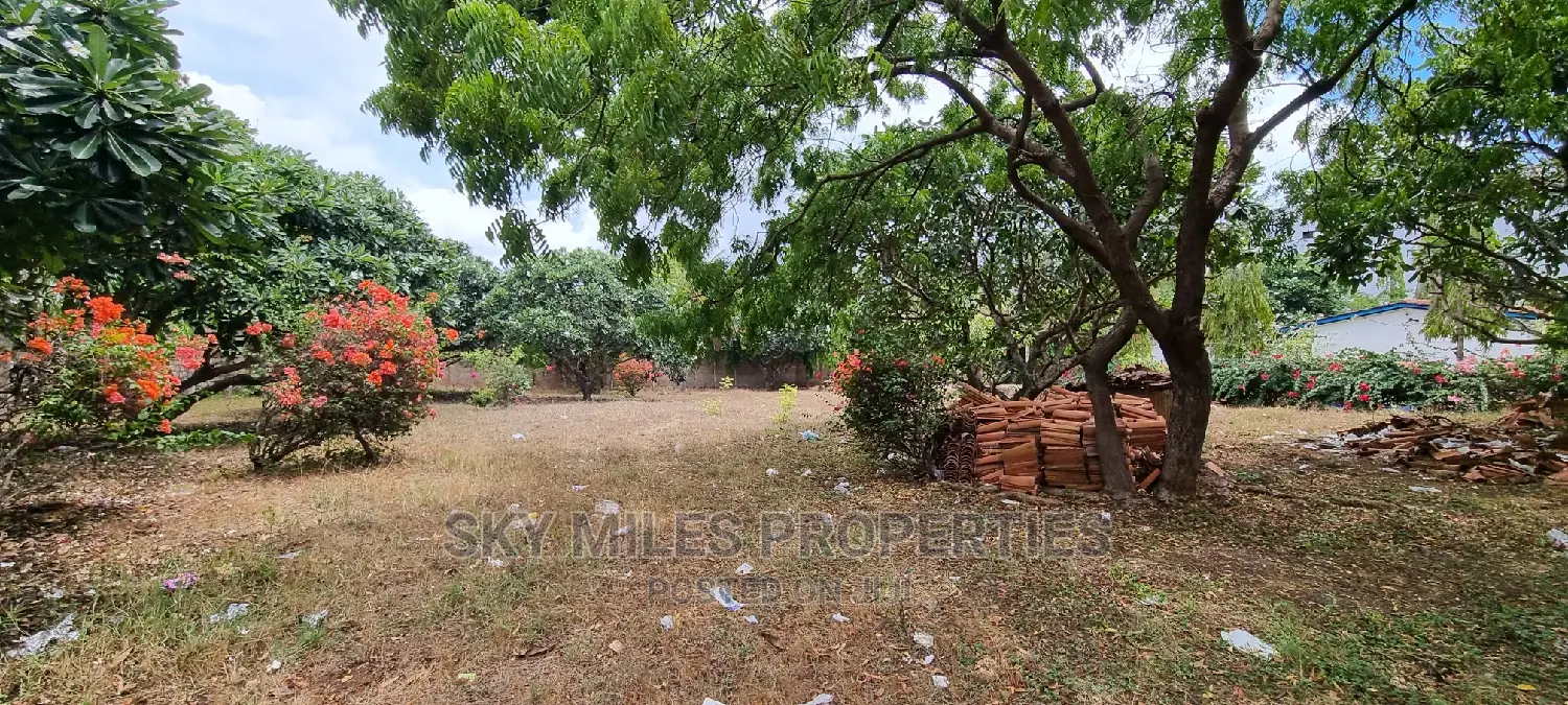 Commercial Land for Sale: Nyali Links Road - Kenya in Nyali