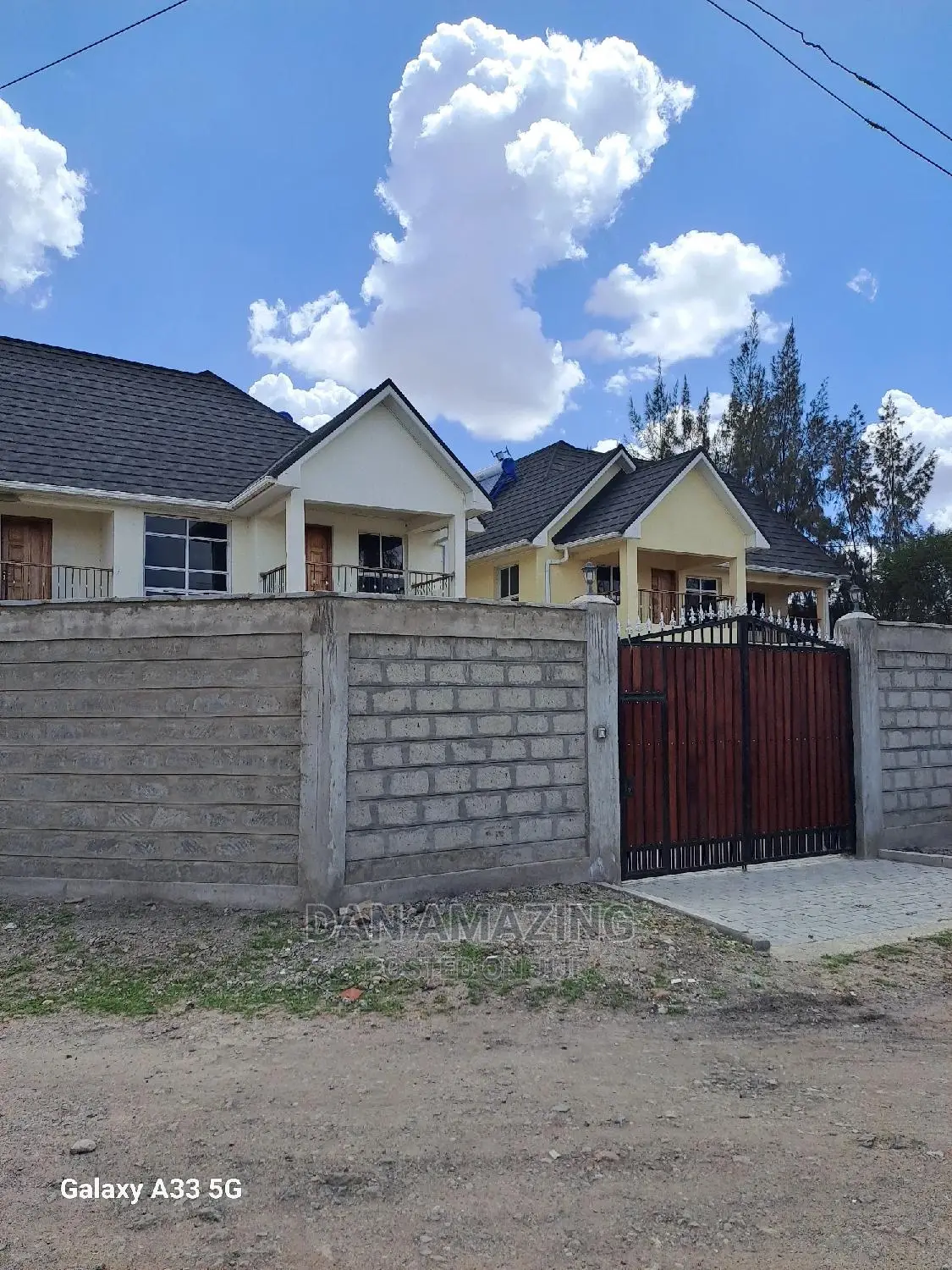 Spacious 4-Bedroom Maisonette in Katani for Sale in Katani