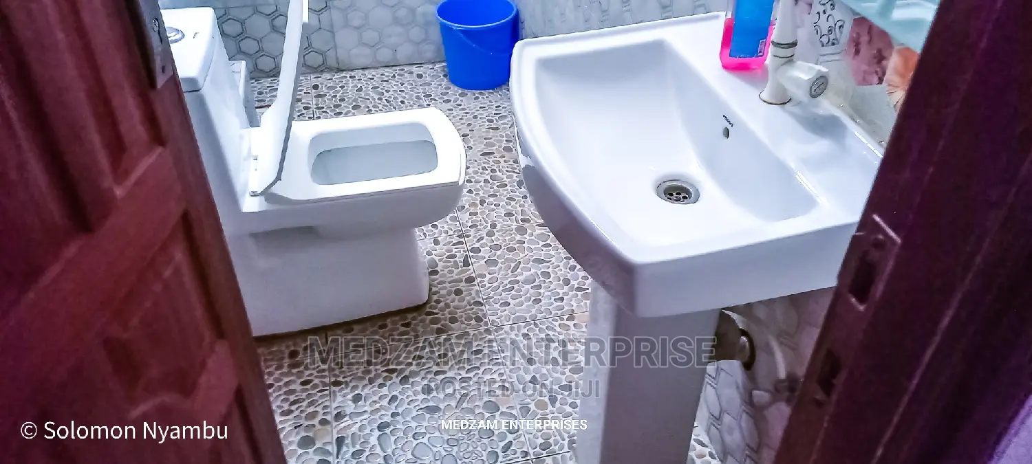 Luxurious Airbnb Studio Available Now in Ziwa la Ngombe