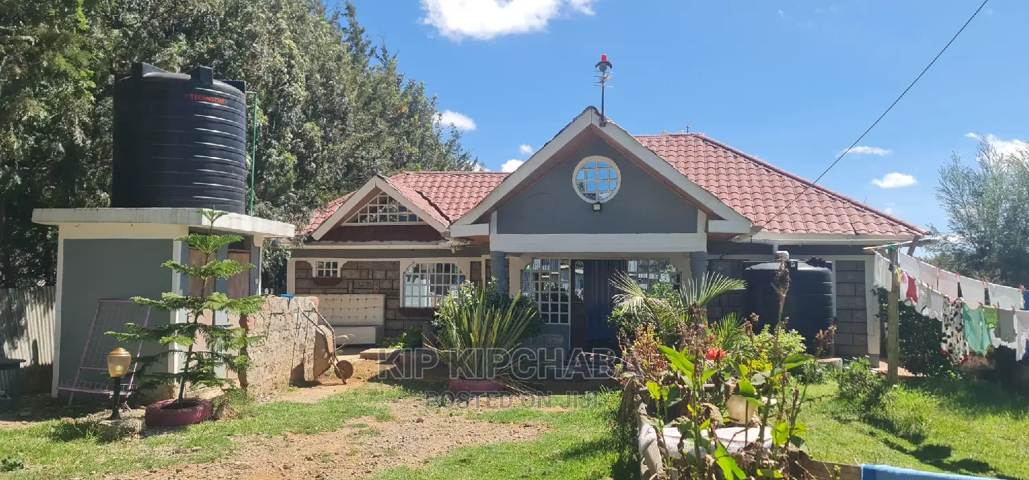 1-Bedroom Bungalow in Desirable Sogomo, Kuinet - Up for Sale in Kuinet
