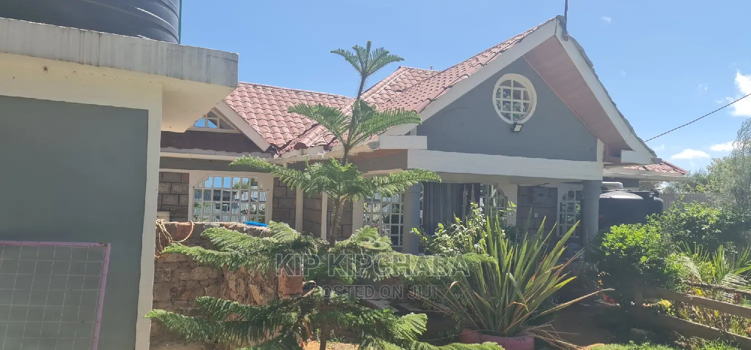 1-Bedroom Bungalow in Desirable Sogomo, Kuinet - Up for Sale in Kuinet