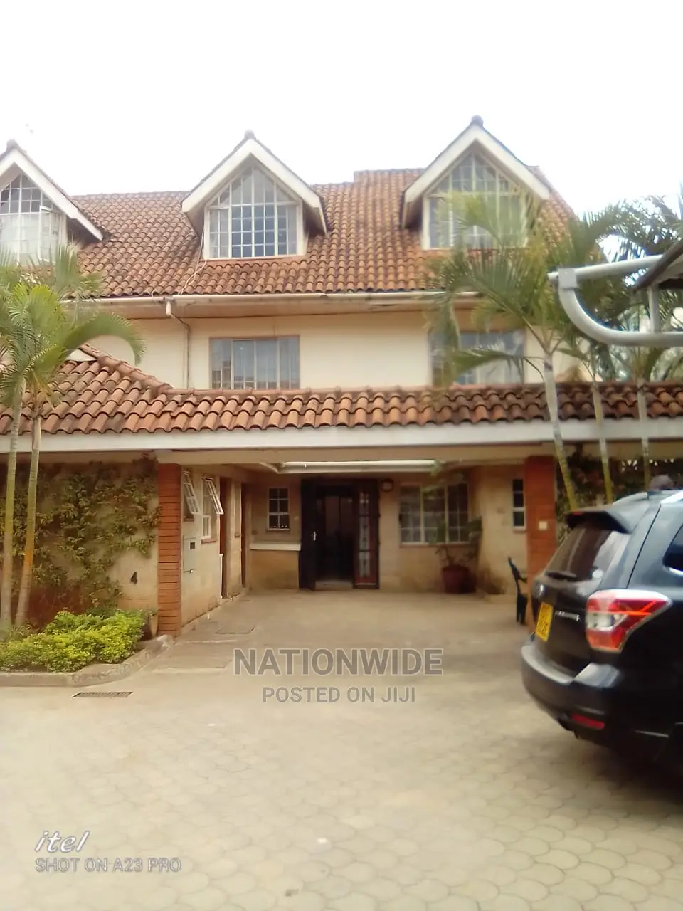 Hurlingham's Luxury 5BD Townhouse/Terrace Up for Sale in Hurlingham