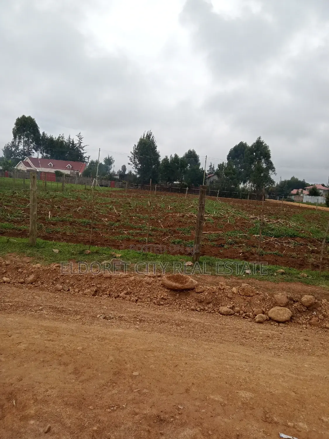 Affordable 1/4 Plot in Outspan: Less than 500 meters from Amenities in Soy