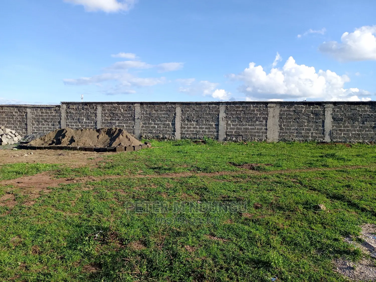 Prime One-Acre Plot Adjacent to Thika Superhighway for Lease in Thika