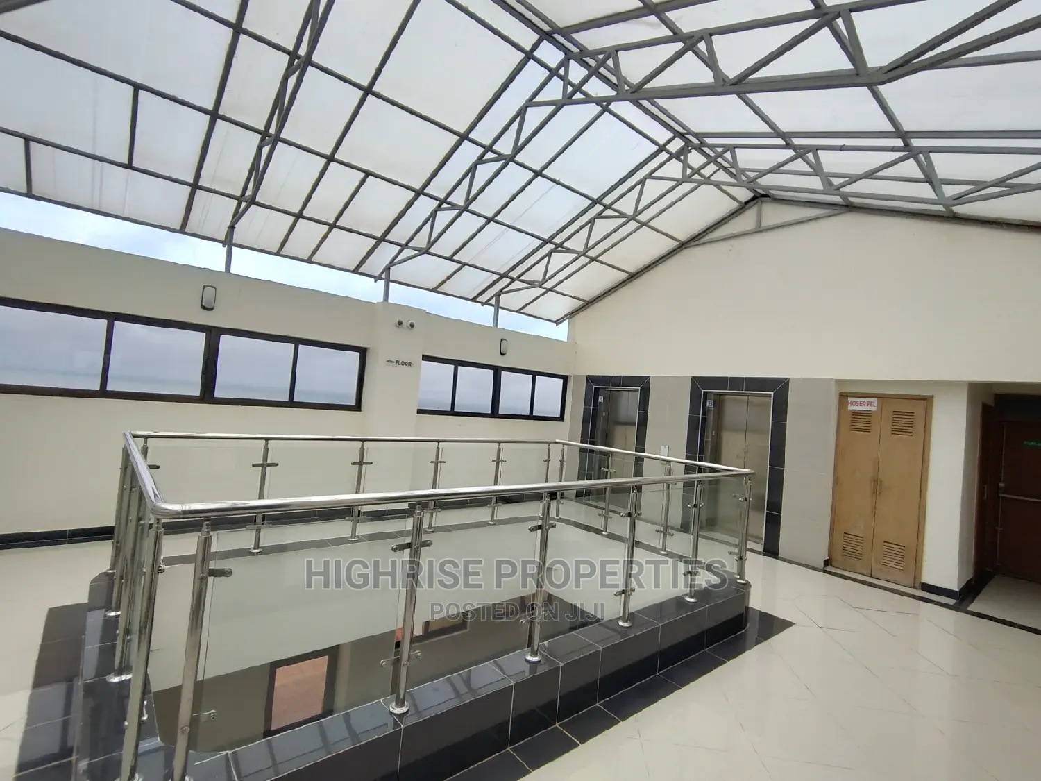 3bdrm Apartment in Kizingo for Sale in Kizingo