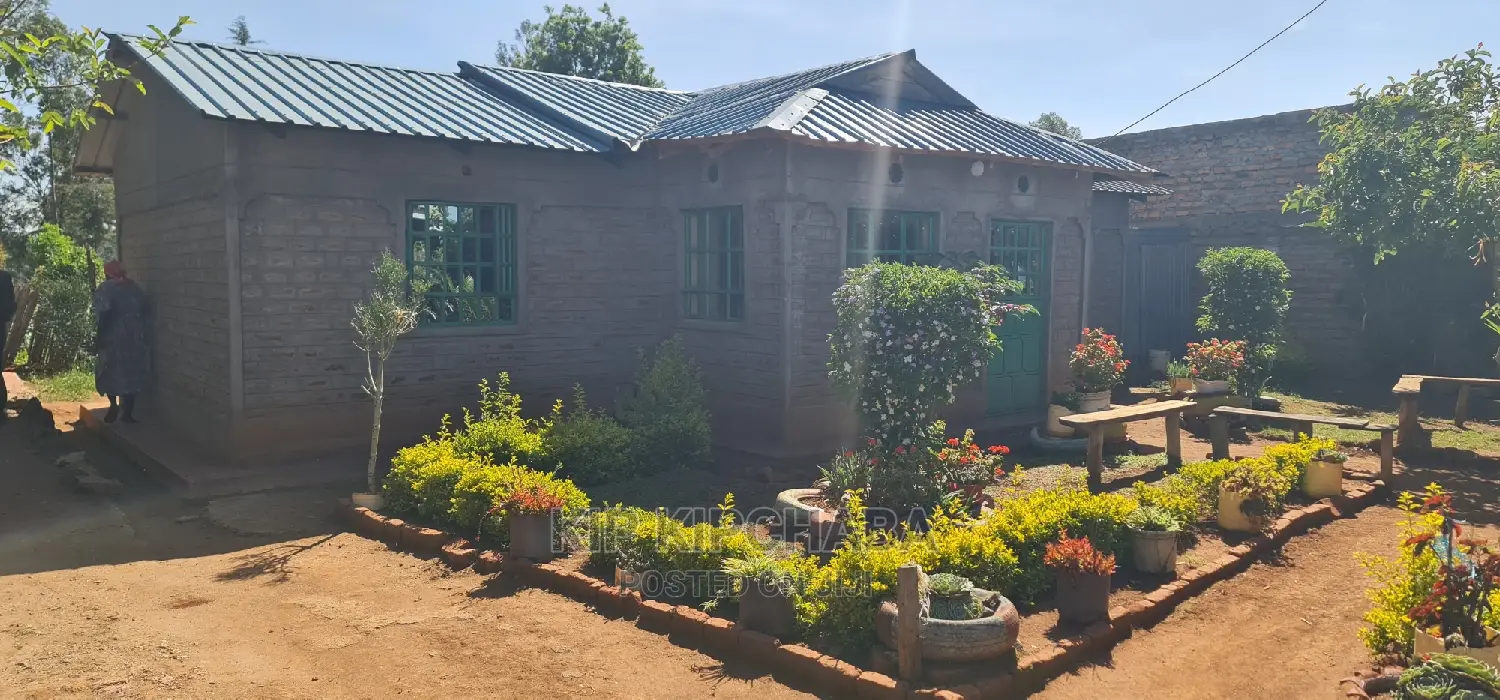 Kimumu Bungalow: 2 Bedrooms in Sogomo - For Sale Today in Kimumu