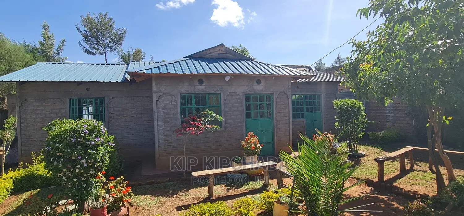 Kimumu Bungalow: 2 Bedrooms in Sogomo - For Sale Today in Kimumu