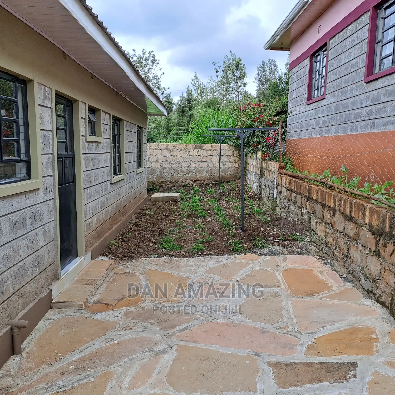 3-Bedroom Bungalow in Matasia: Sell Immediately! in Matasia