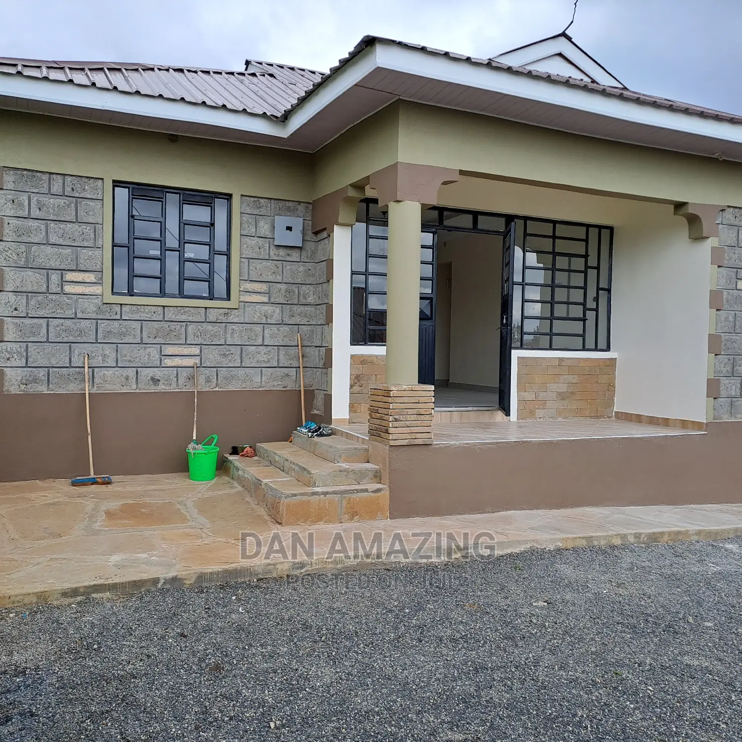 3-Bedroom Bungalow in Matasia: Sell Immediately! in Matasia
