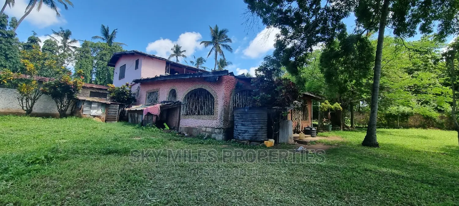 Maisonette in Kikambala: 3 Bedrooms for Sale - Bokoboko in Kikambala