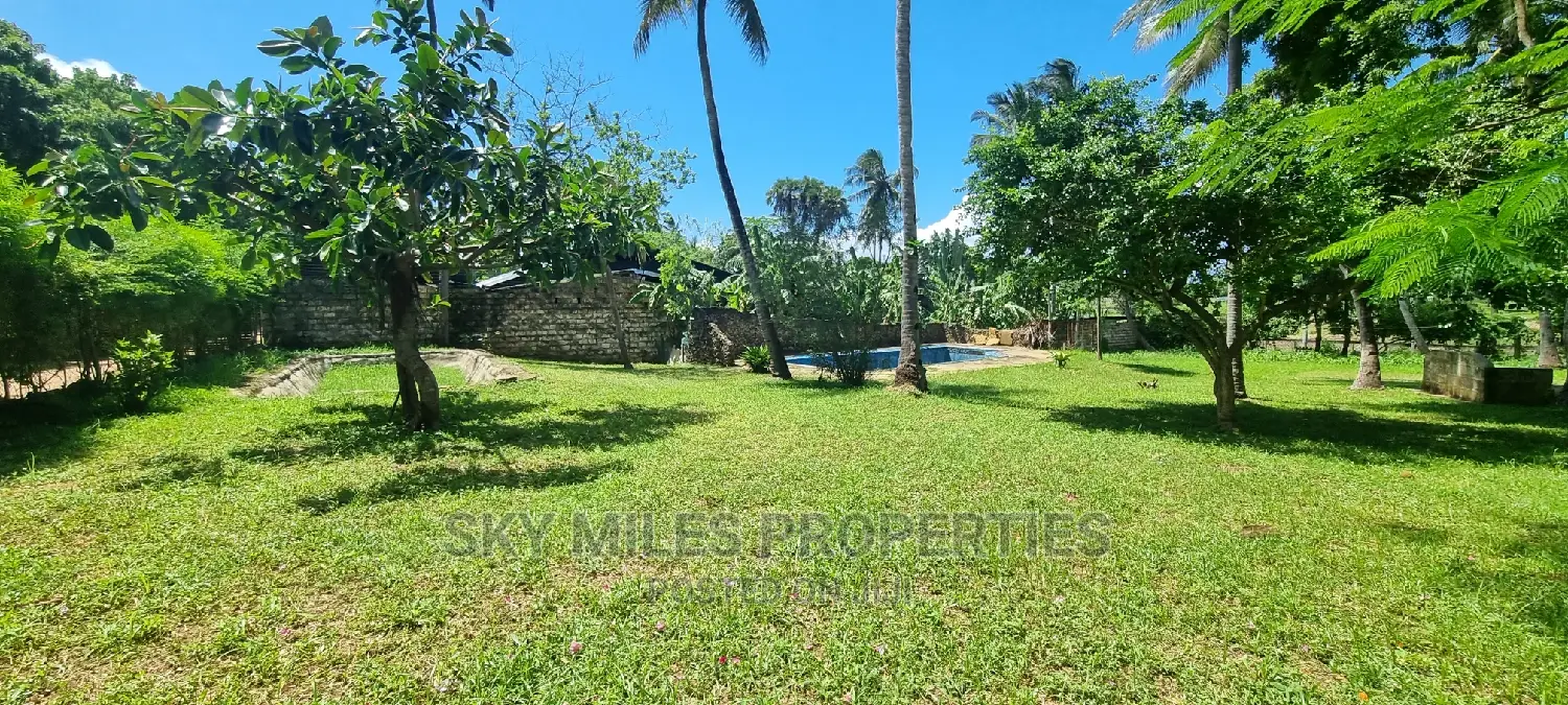 Maisonette in Kikambala: 3 Bedrooms for Sale - Bokoboko in Kikambala