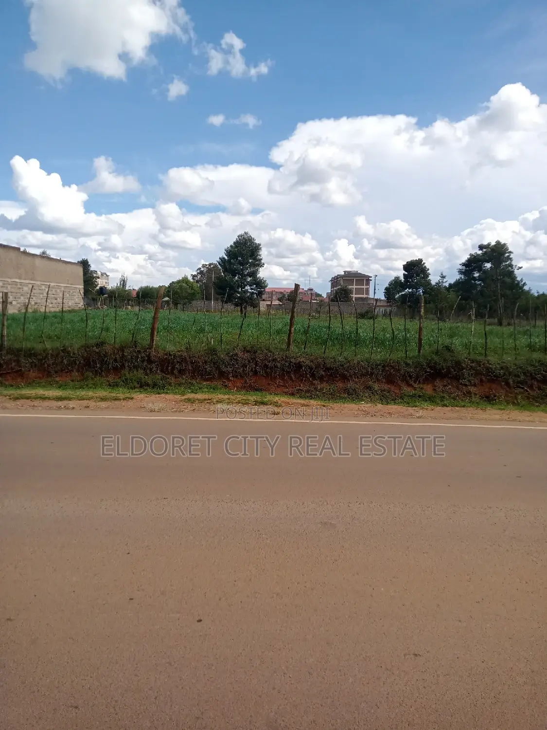 Space Near School of Law: 1/2 Acre Annex - Real Estate in Soy
