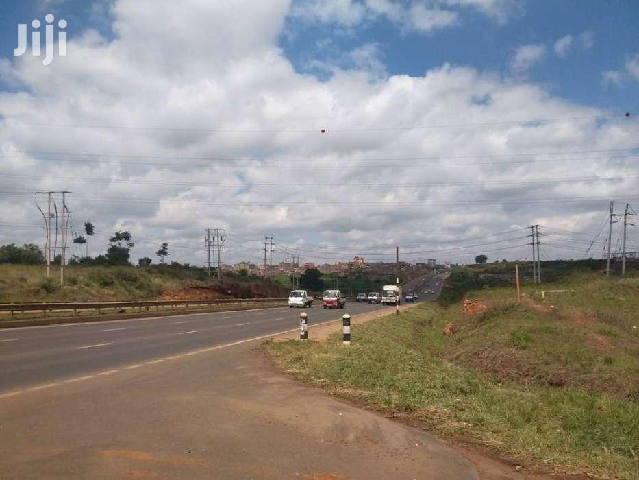 Expansive Thika 22-Acre Land - Ideal for Commercial, Industrial, or Residential Development in Kiambu / Kiambu 