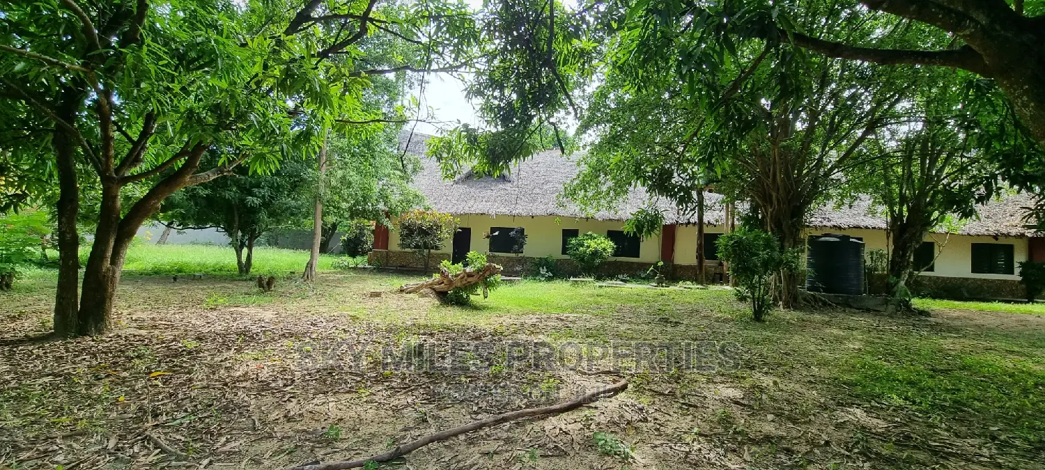 6-Bedroom Villa in Mtwapa - Aloo Drive Offers Exclusive Living in Mtwapa