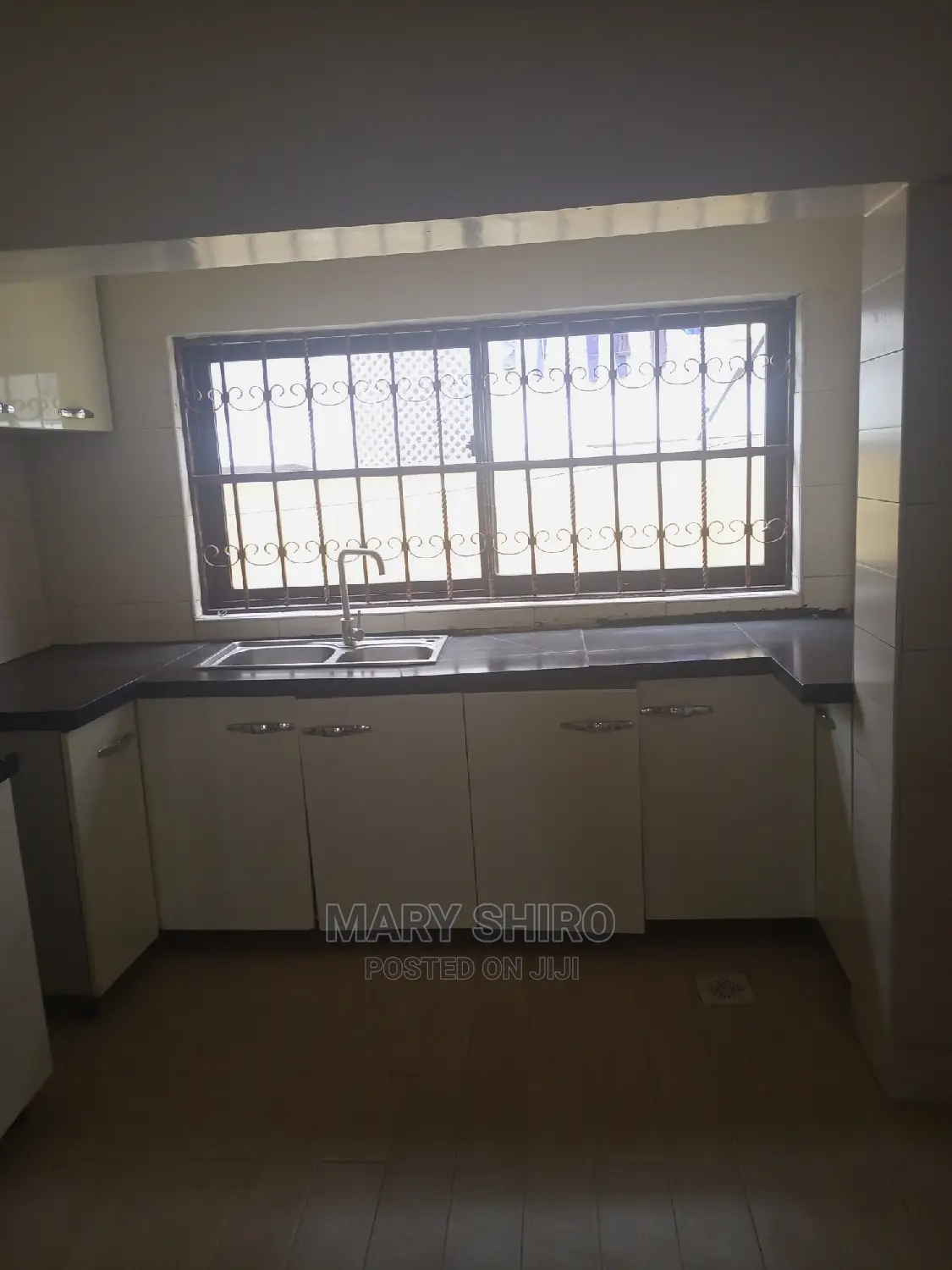 Parklands 4-Bedroom Duplex: Perfect for Families in Parklands/Highridge