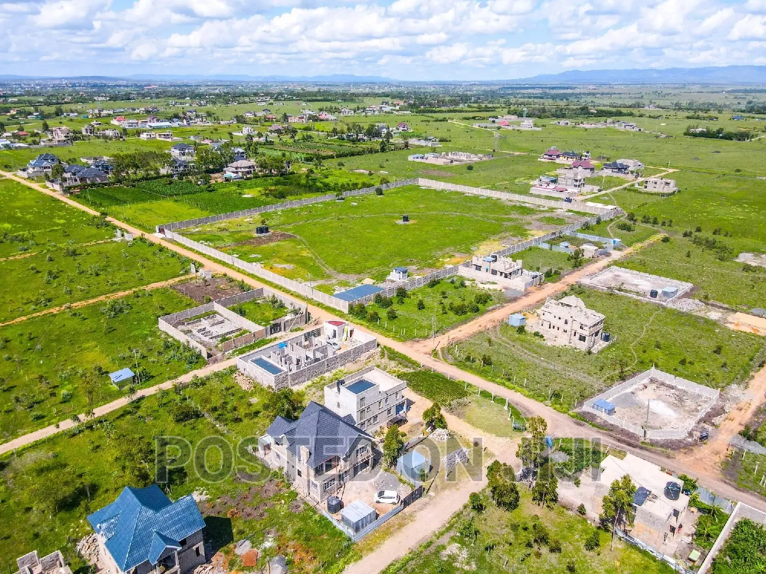 Kamulu- Buy Build Plots. ^EM in Kamulu