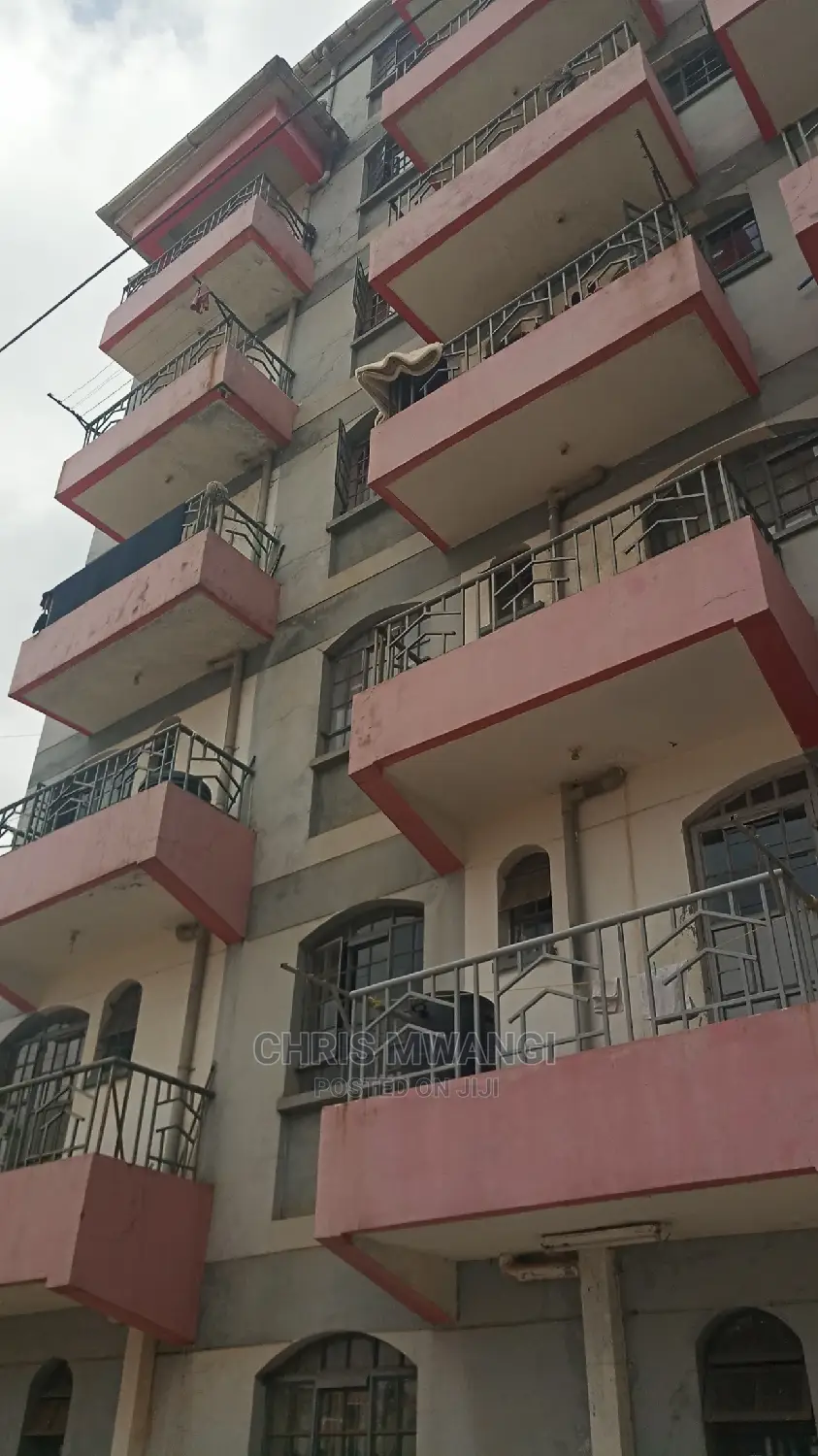 Spacious 1-Bedroom Apartment in Ngumba Near Garden - For Sale in Ngumba Estate
