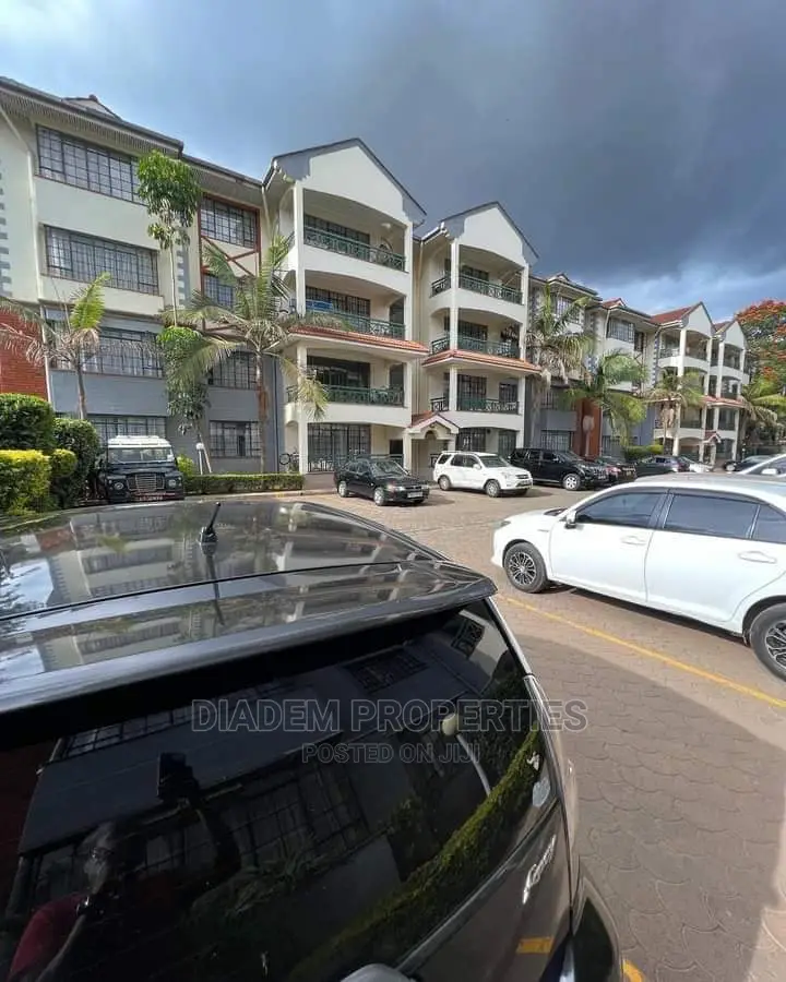 3-Bedroom Valley Arcade Apartment Available for Long-Term Rent in Valley Arcade