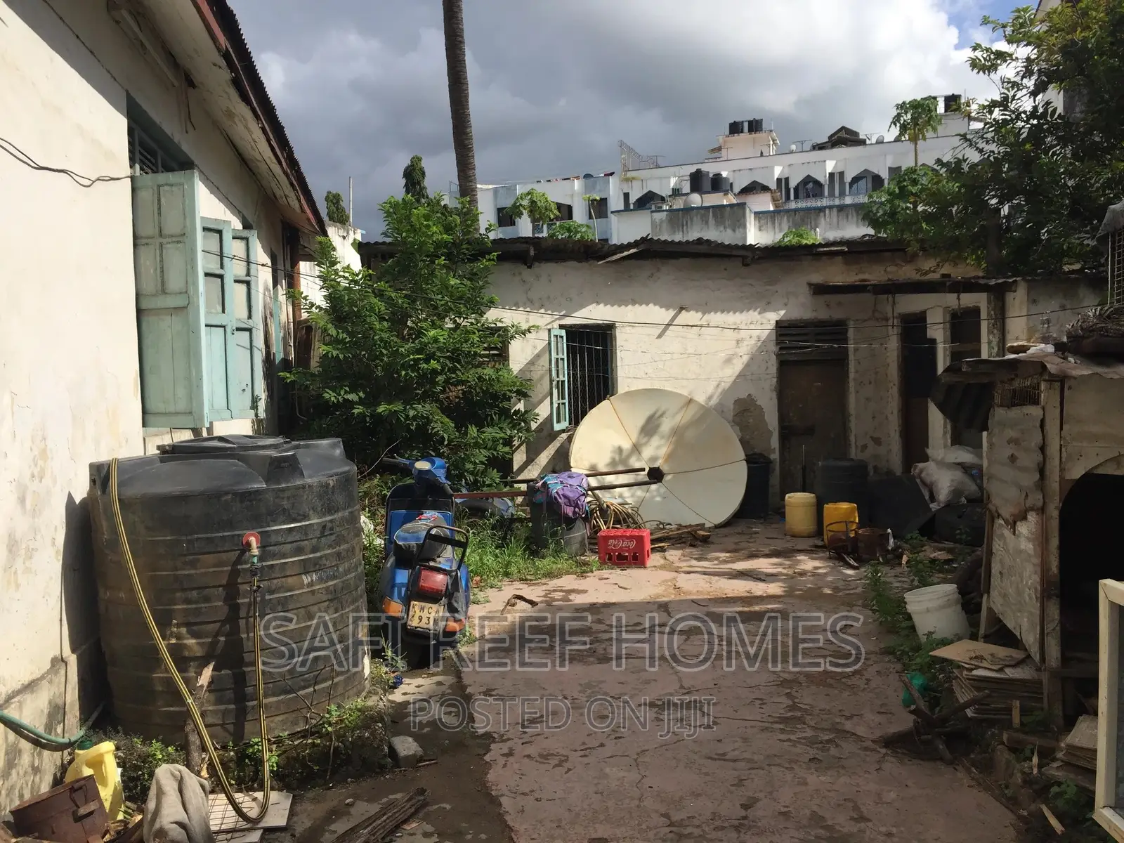 Land for Sale in Tononoka MSA: 40x80 with Old House - Development Opportunity! in Tononoka
