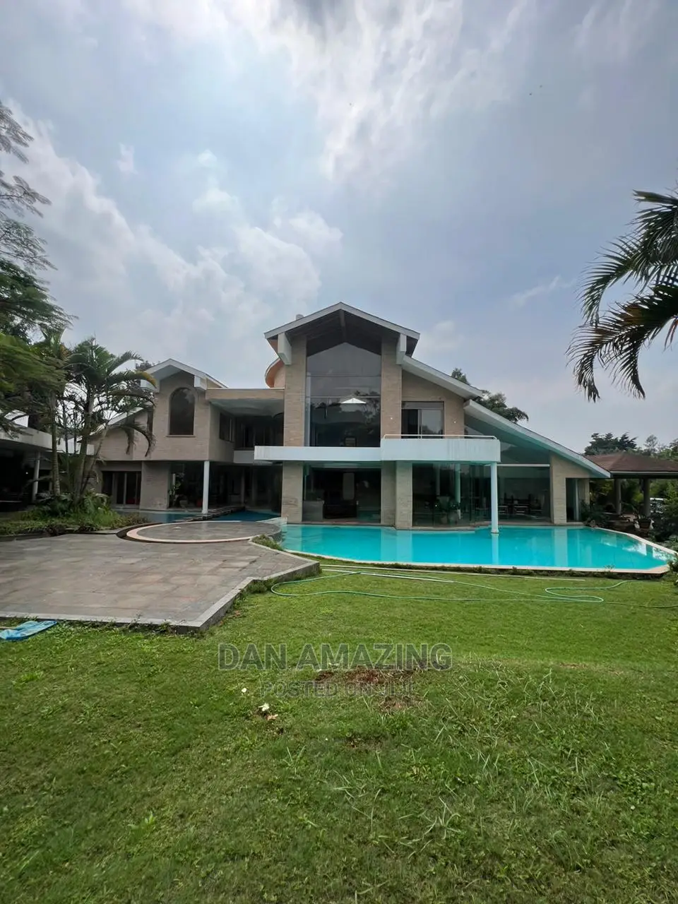Impressive 5-Bedroom Mansion in Kitisuru - On the Market in Kitisuru