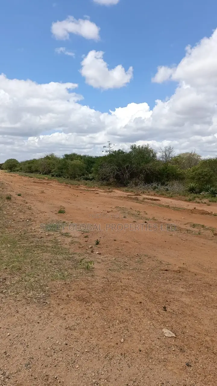 10 Acres of Land Touching Makindu-Wote Tarmac Is for Sale in Makindu