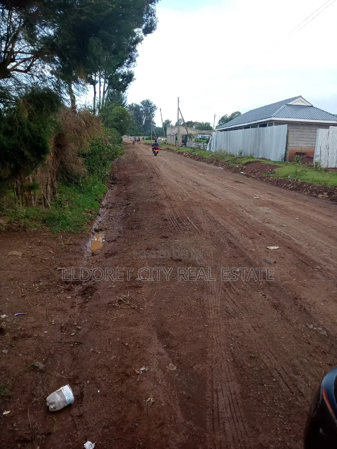 Kapsoya 1/8 Plot: Close to Tarmac, Perfect Location in Eldoret CBD
