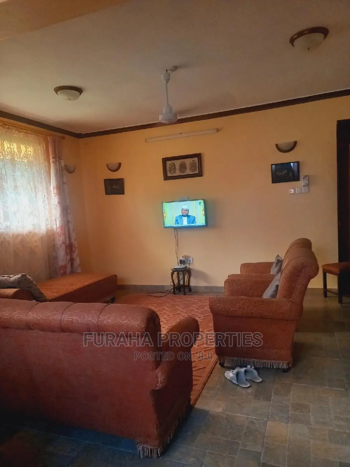 8-Bedroom Maisonette in Exclusive Utange Neighborhood - For Sale in Utange