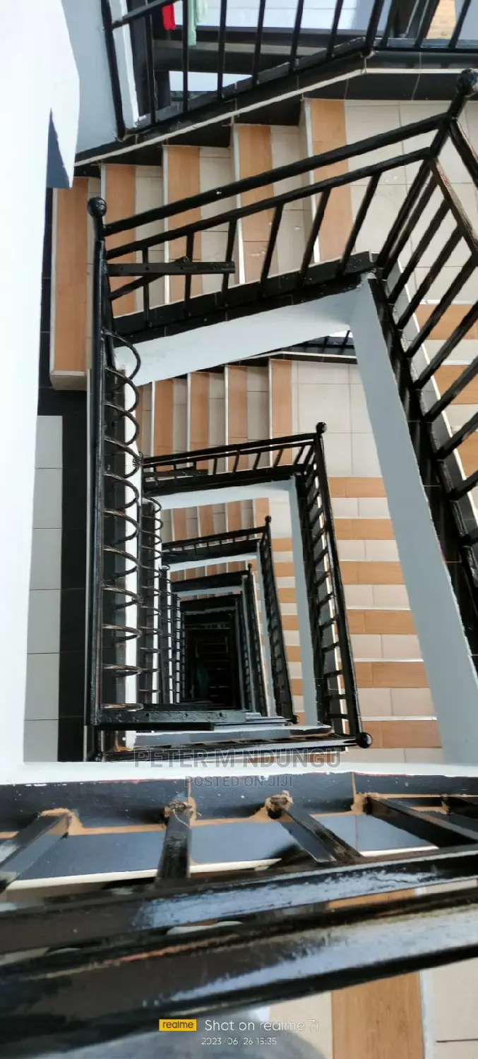 1-Bedroom Flat in Kasarani, Nairobi Central: Furnished for Sale in Nairobi Central