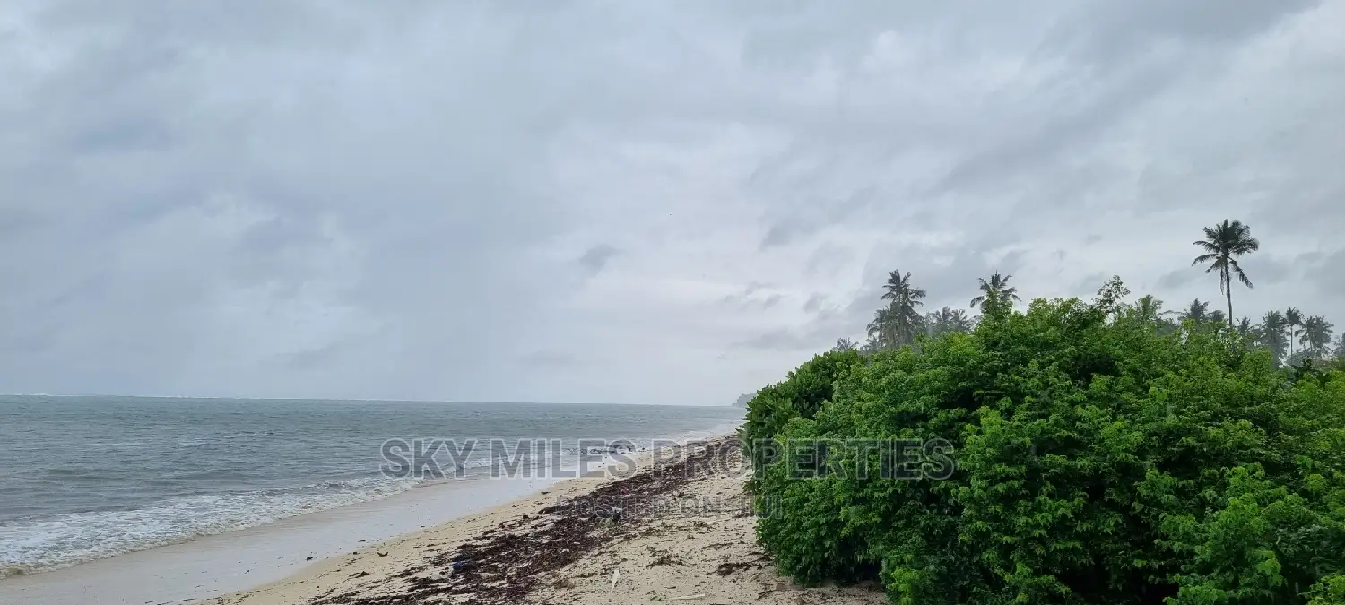 Beach Property on Sale: 10 Acres in Kikambala - Inquire Now! in Kikambala
