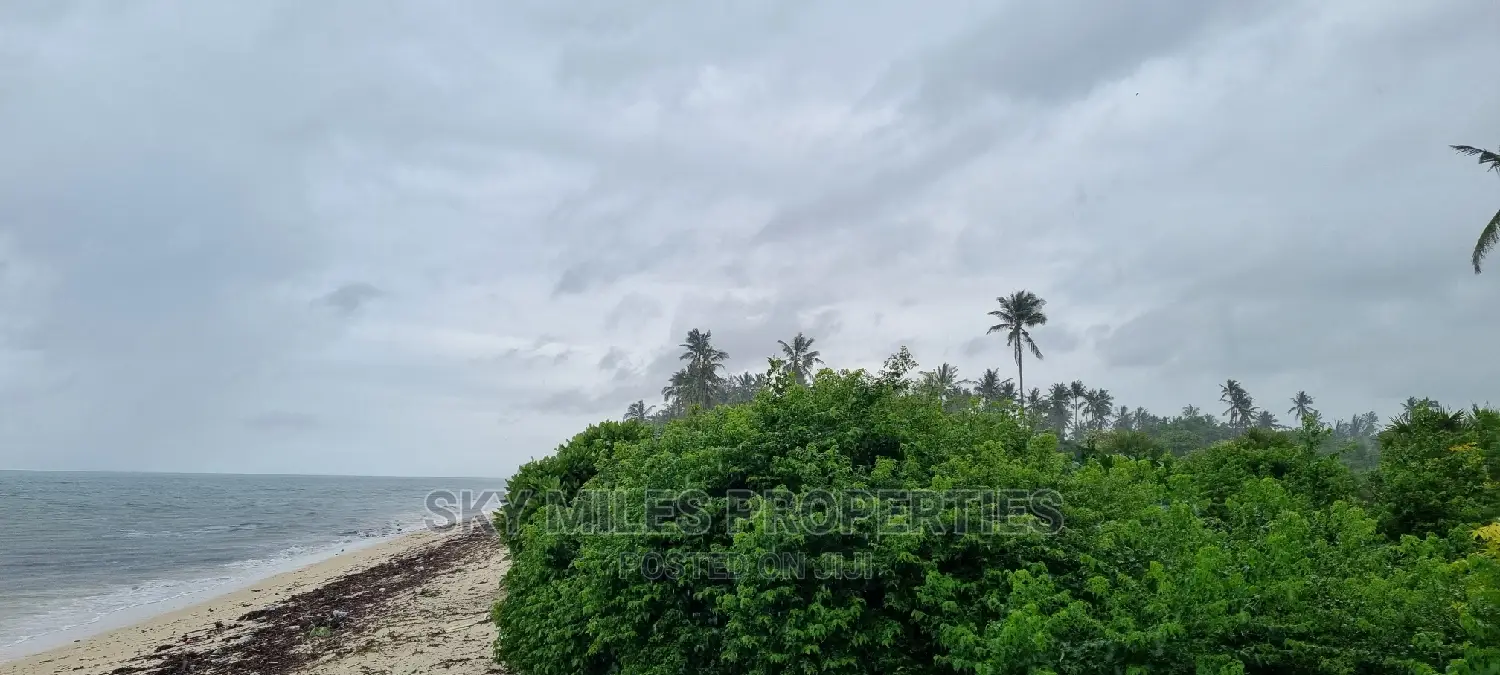 Beach Property on Sale: 10 Acres in Kikambala - Inquire Now! in Kikambala