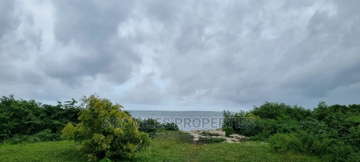 Beach Property on Sale: 10 Acres in Kikambala - Inquire Now! in Kikambala