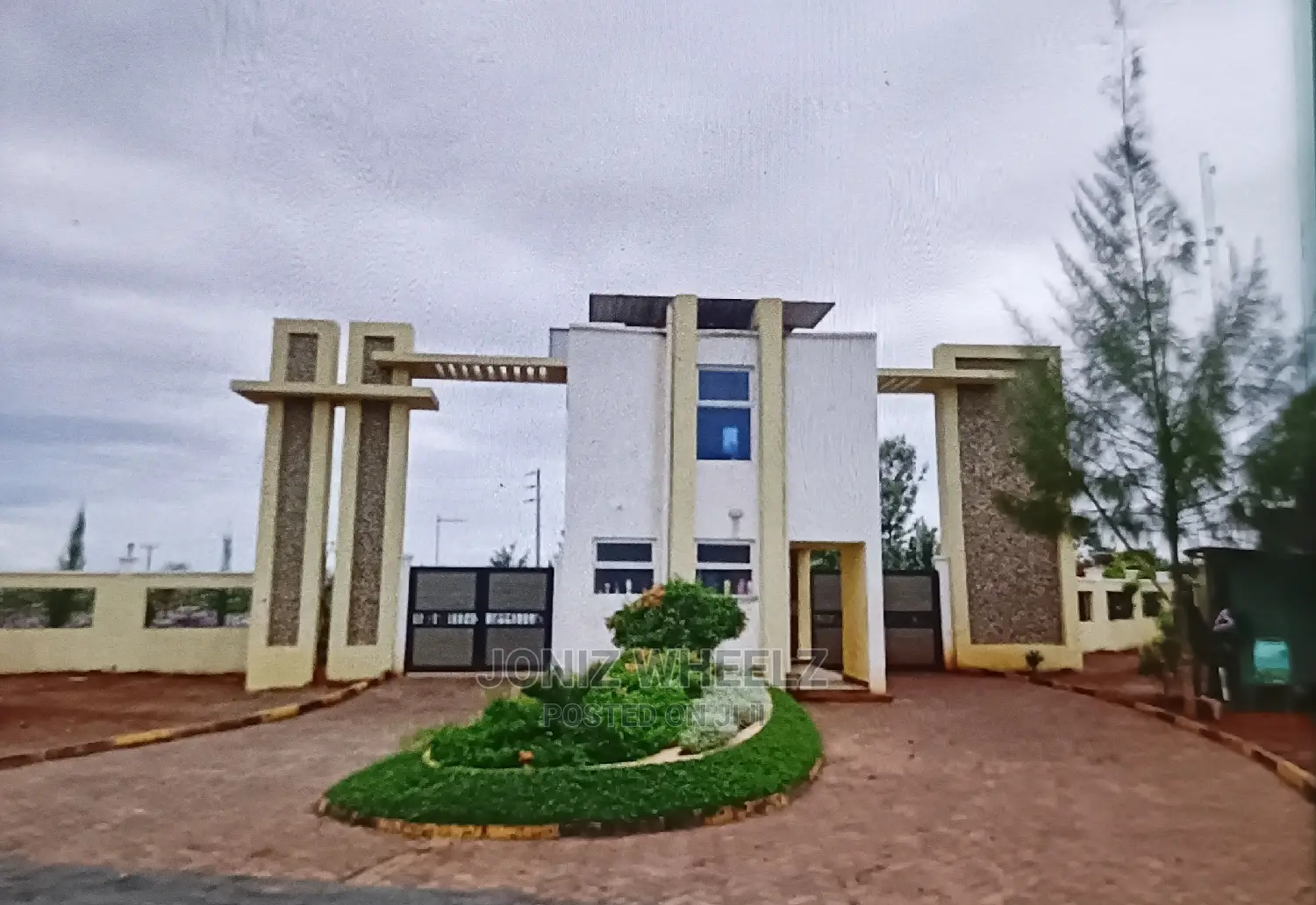Amani Ridge 1/8 Acre Land: Prestigious Plot for Sale in Kiambu / Kiambu 