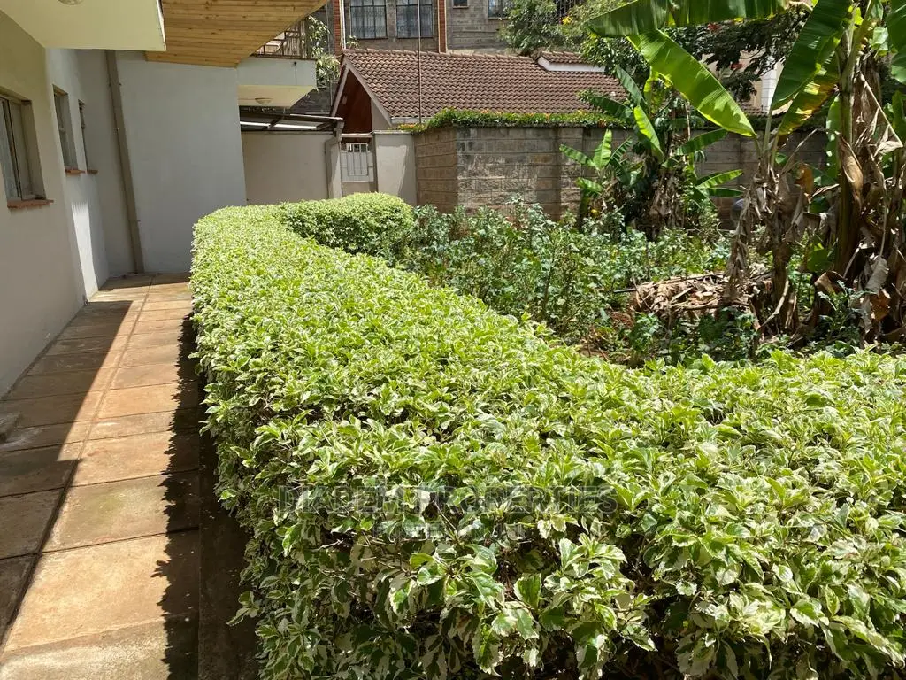 Large 8-Bedroom Commercial Property to Let - Ideal for Business Use in Kileleshwa