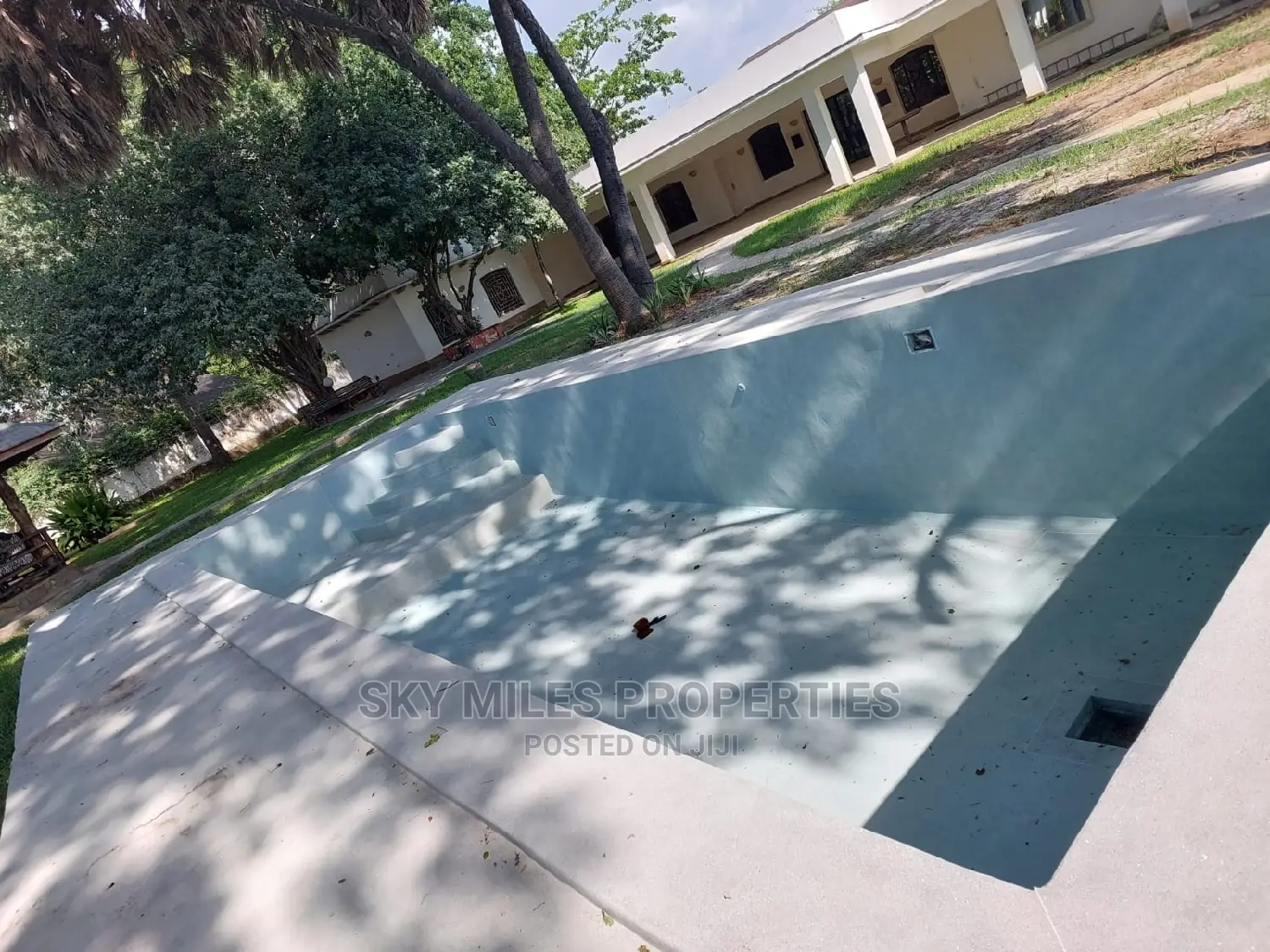 Spacious 4-Bedroom Furnished Villa in Kibokoni, Malindi for Sale in Malindi