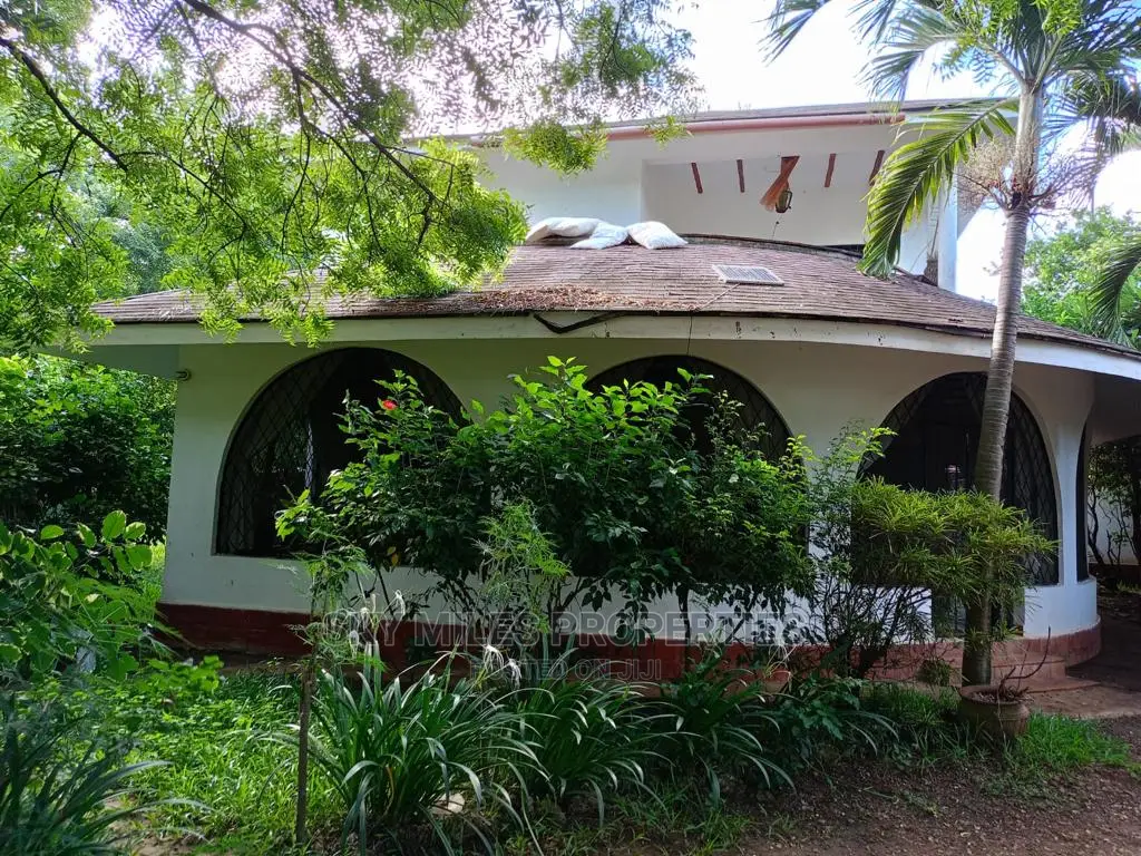 Sunpark, Malindi: 3-Bedroom House Available for Purchase in Malindi