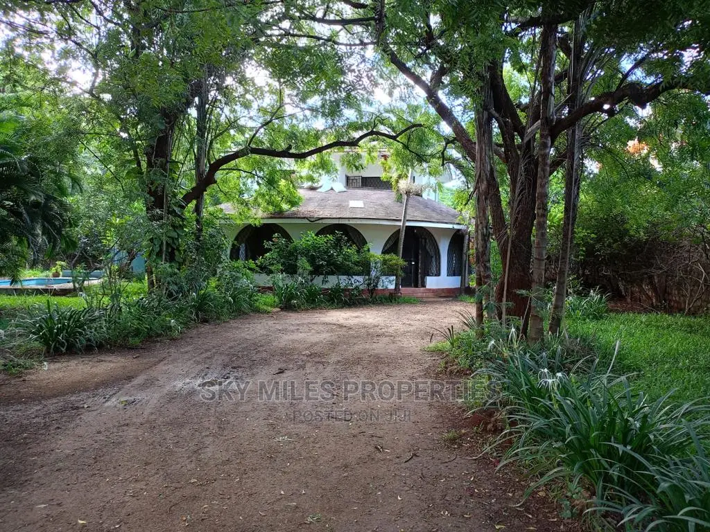 Sunpark, Malindi: 3-Bedroom House Available for Purchase in Malindi