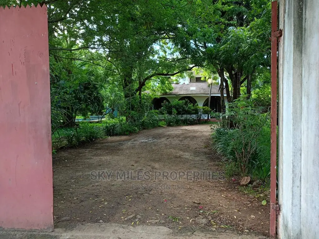 Sunpark, Malindi: 3-Bedroom House Available for Purchase in Malindi