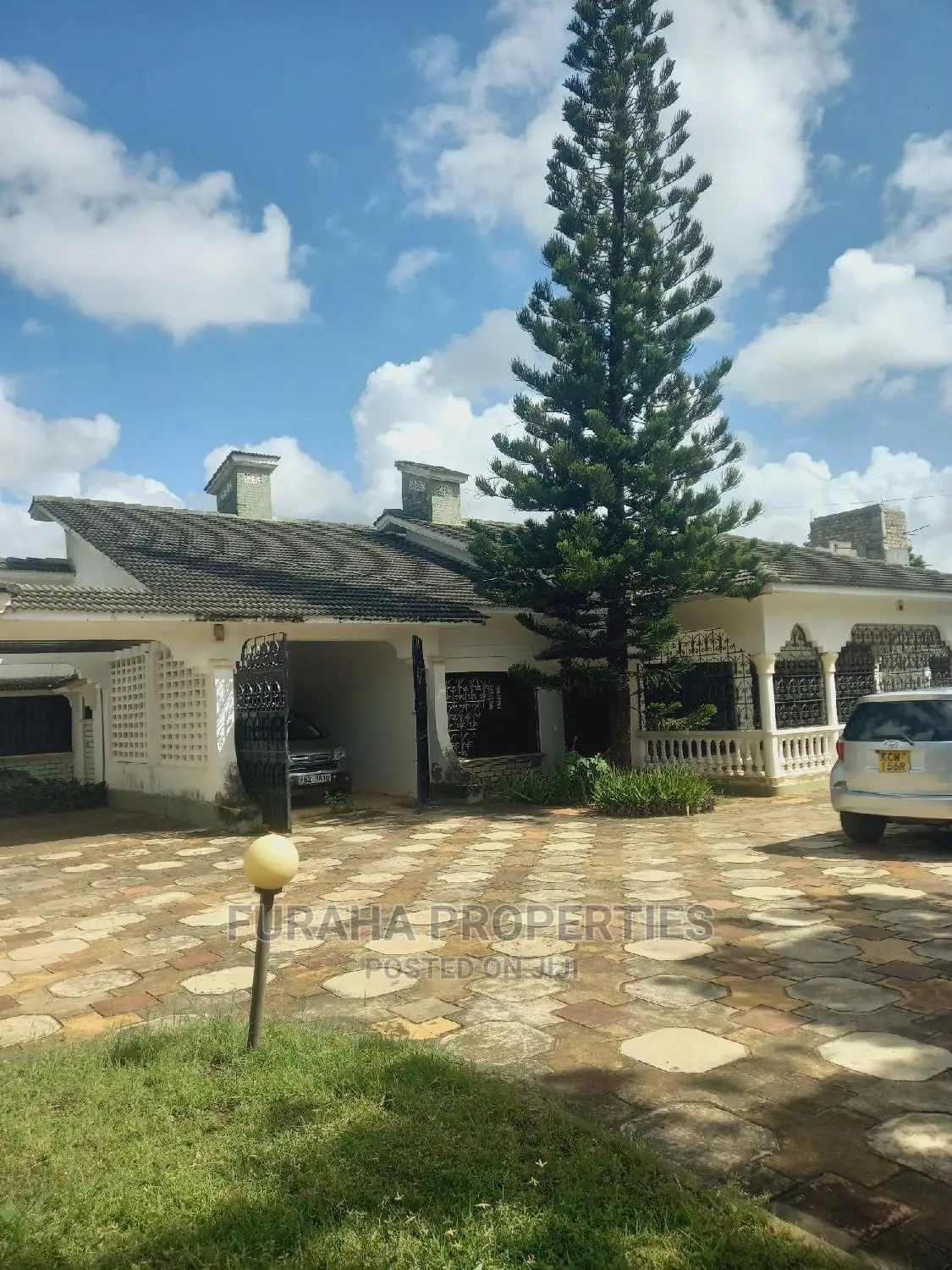 Bungalow with 4 Bedrooms in Shanzu - For Sale in Shanzu