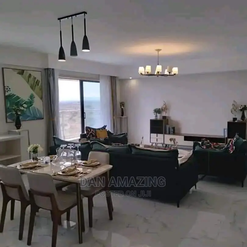 4-Bedroom Penthouse in Hotel 67 Neighborhood - For Sale in Hotel 67 Area