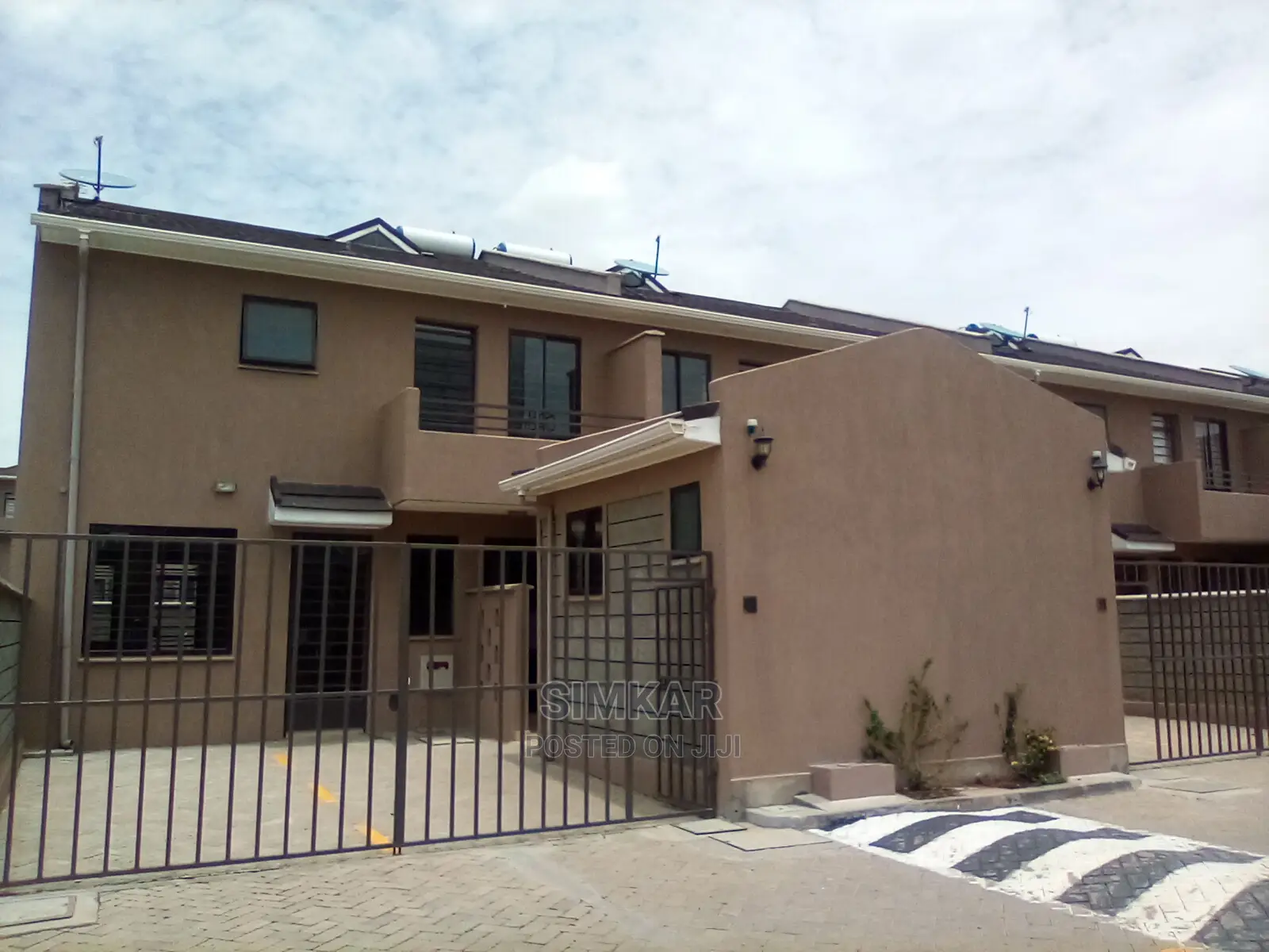 5-Bedroom Townhouse/Terrace in Syokimau - Gateway Mall Area Available for Sale in Gateway Mall Area