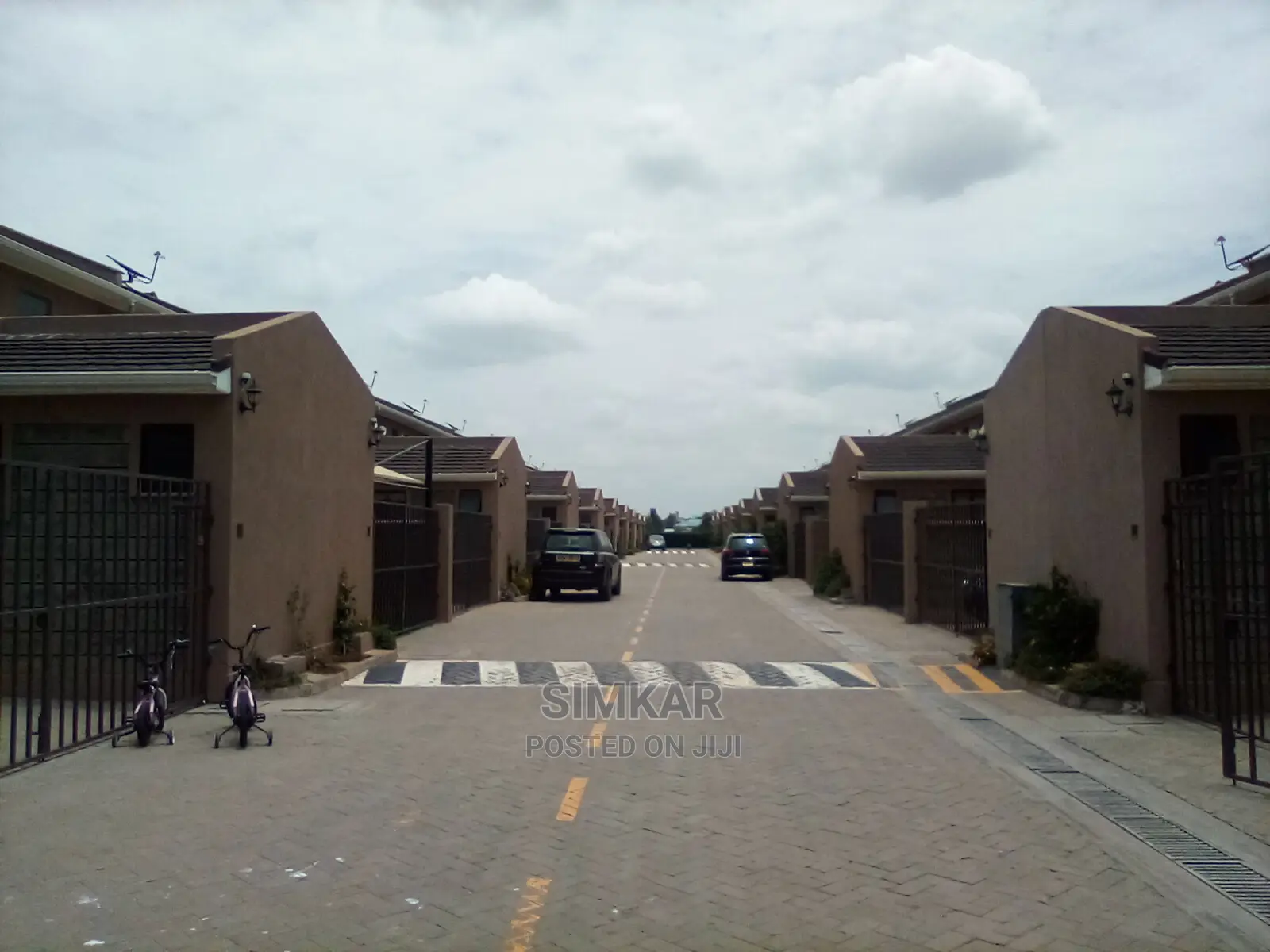 5-Bedroom Townhouse/Terrace in Syokimau - Gateway Mall Area Available for Sale in Gateway Mall Area